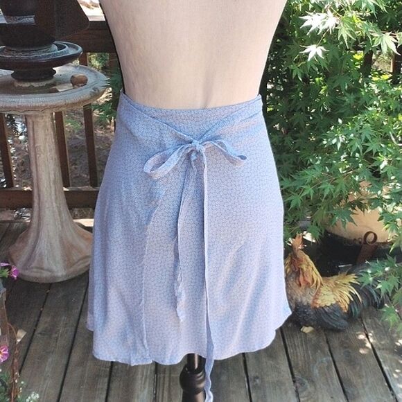 Brandy Melville Mini Wrap Skirt - Picture 3 of 7